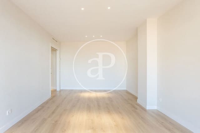 3 bedroom Apartment for rent in Sant Llorens, Valencia city with pool garage - € 2,200 (Ref: 9998889)