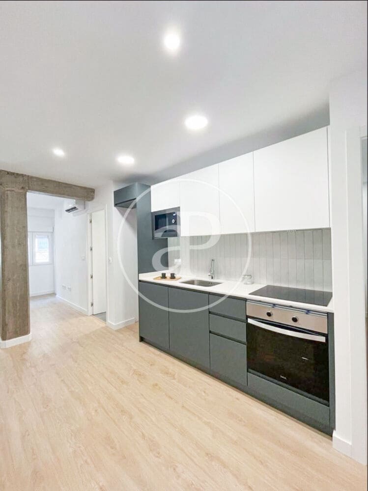 2 camera da letto Appartamento da affittare in Valencia citta - 1.400 € (Rif: 9999952)