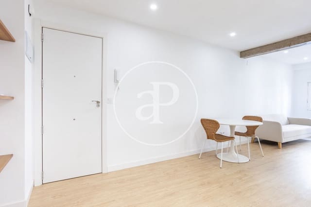 Apartamento de 2 habitaciones en Trinitat, València ciudad en alquiler - 1.400 € (Ref: 9999952)
