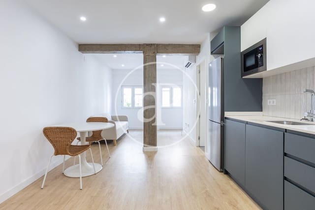 Apartamento de 2 habitaciones en Trinitat, València ciudad en alquiler - 1.400 € (Ref: 9999952)