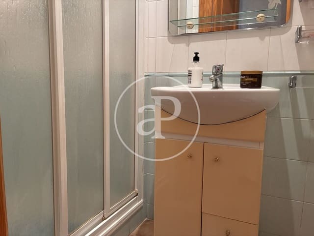 3 soverom Leilighet til leie i Alicante by - € 700 (Ref: 9999953)