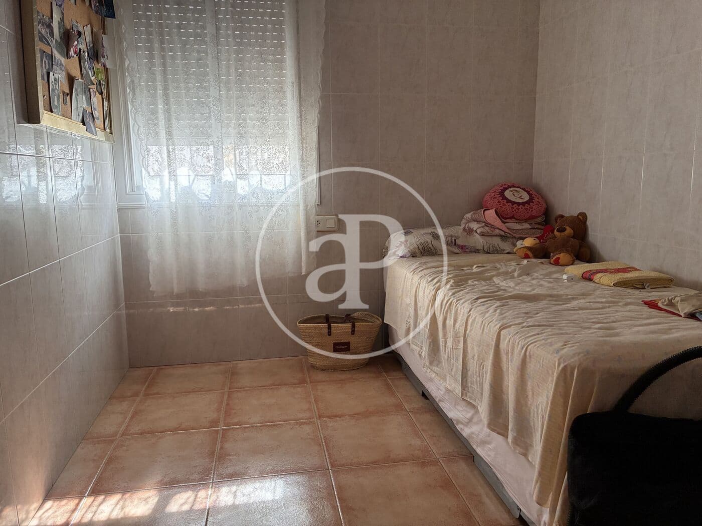 3 soverom Leilighet til leie i Alicante by - € 700 (Ref: 9999953)