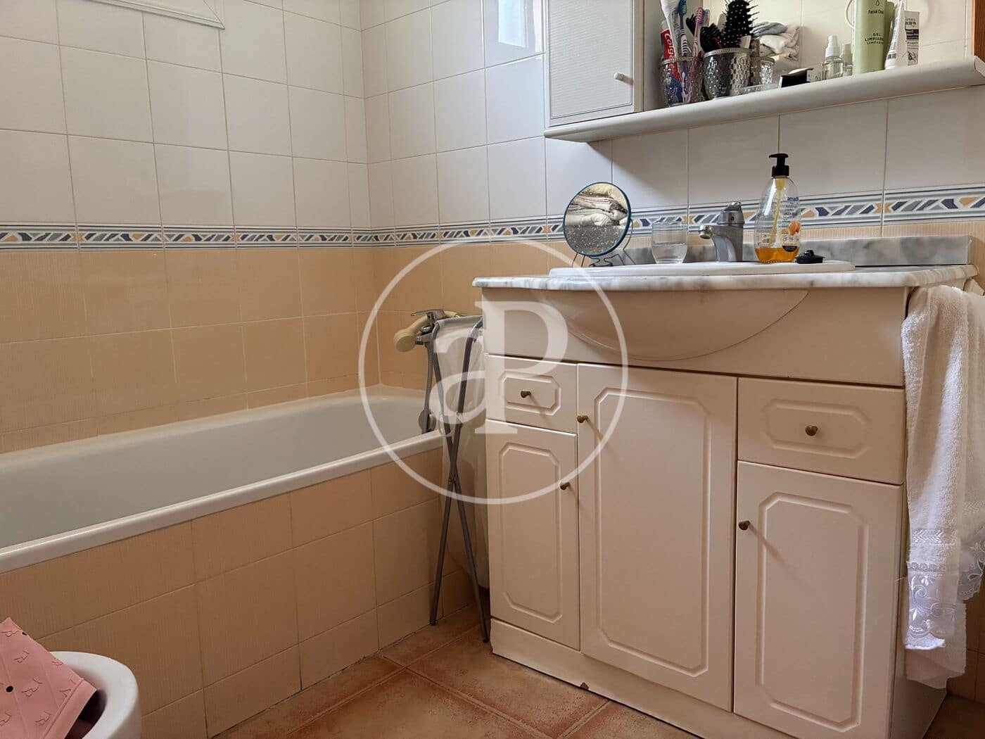 3 soverom Leilighet til leie i Alicante by - € 700 (Ref: 9999953)