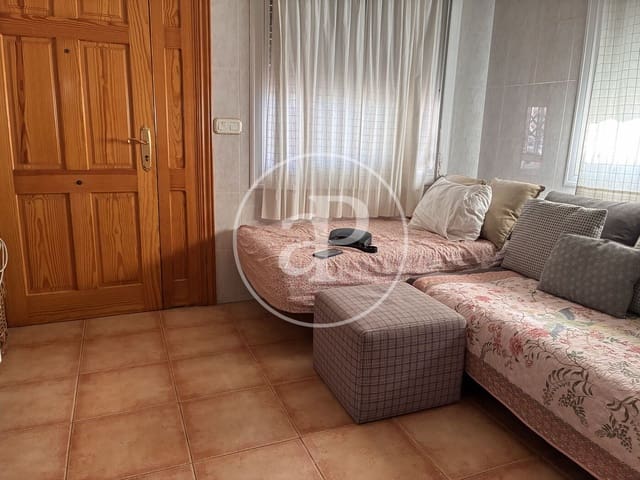 3 soverom Leilighet til leie i Alicante by - € 700 (Ref: 9999953)