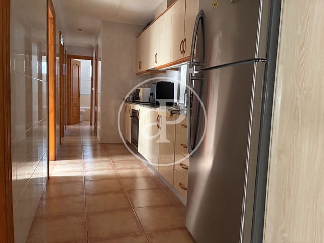 3 soverom Leilighet til leie i Alicante by - € 700 (Ref: 9999953)