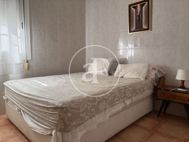 3 soverom Leilighet til leie i Alicante by - € 700 (Ref: 9999953)