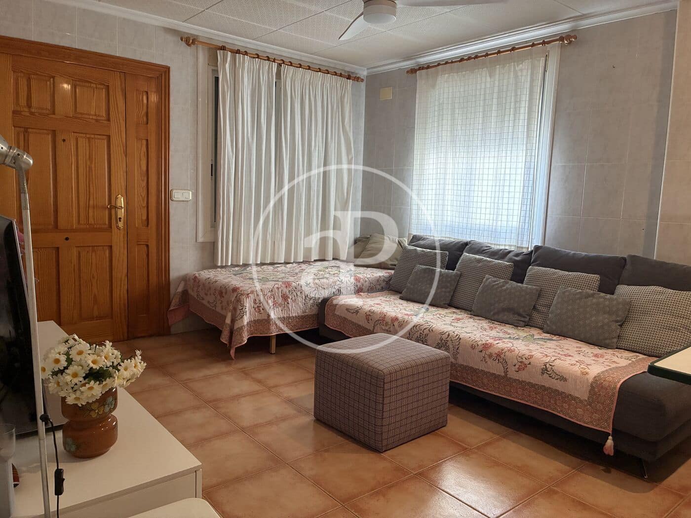 3 bedroom Apartment for rent in Alicante / Alacant city - € 700 (Ref: 9999953)