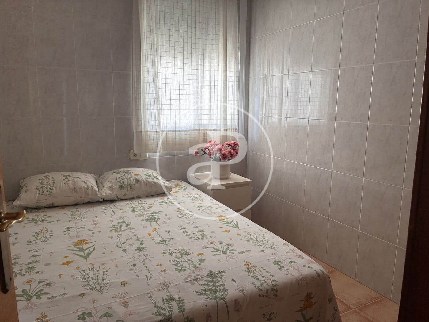 3 bedroom Apartment for rent in Alicante / Alacant city - € 700 (Ref: 9999953)