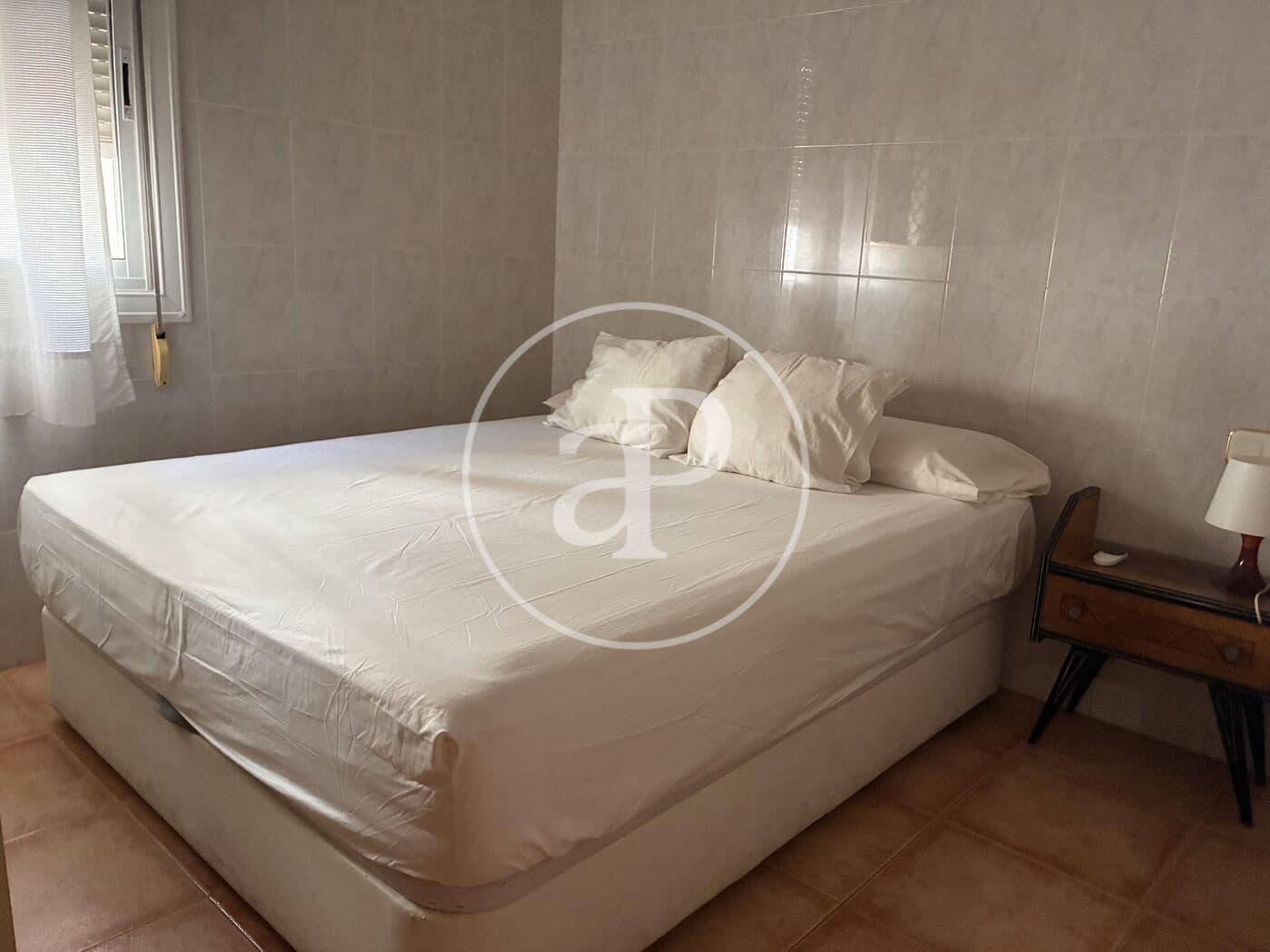 3 bedroom Apartment for rent in Alicante / Alacant city - € 700 (Ref: 9999953)
