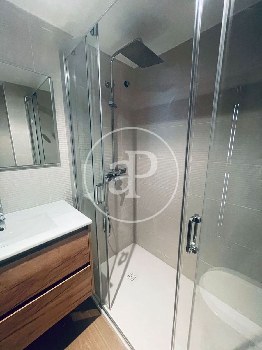 3 Zimmer Apartment zu vermieten in Valencia Stadt - 1.700 € (Ref: 9999954)