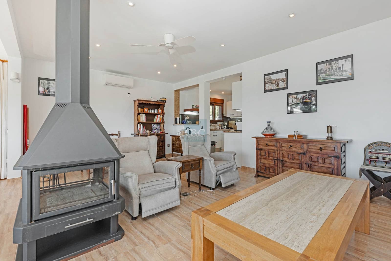 7 bedroom Villa for sale in Moraira with pool garage - € 995,000 (Ref: 7577607)