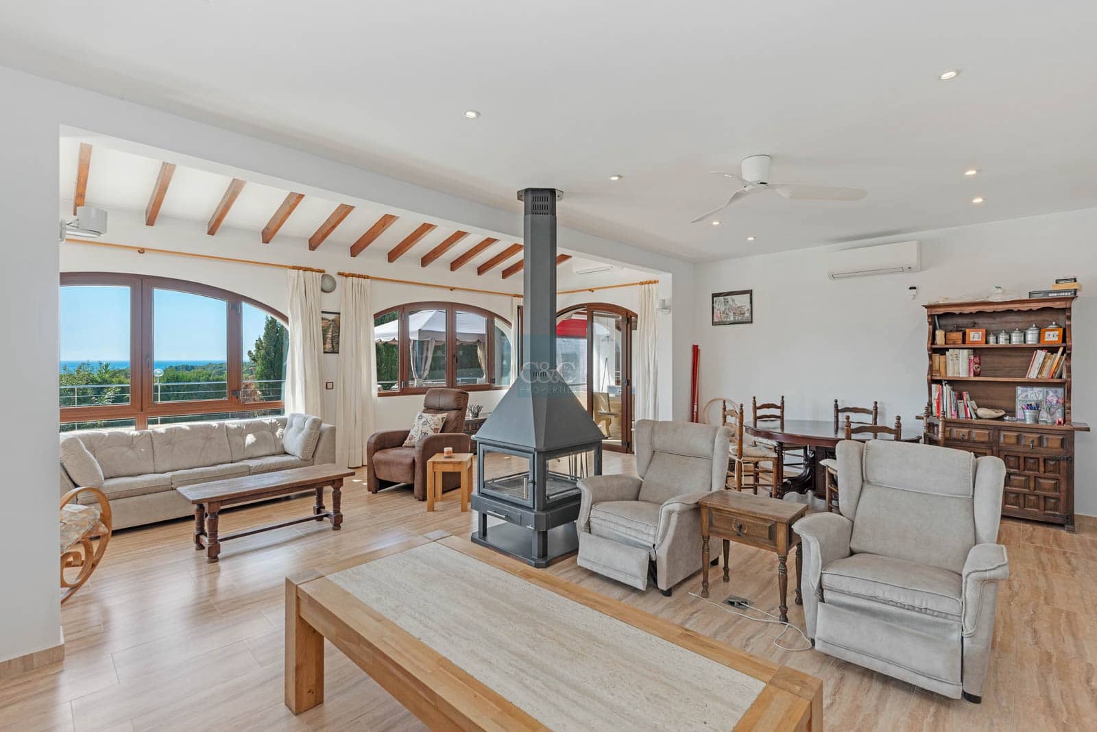 7 bedroom Villa for sale in Moraira with pool garage - € 995,000 (Ref: 7577607)