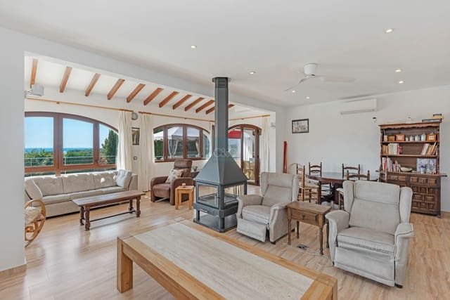 7 soverom Villa til salgs i Moraira, Teulada-Moraira med svømmebasseng garasje - € 995 000 (Ref: 7577607)