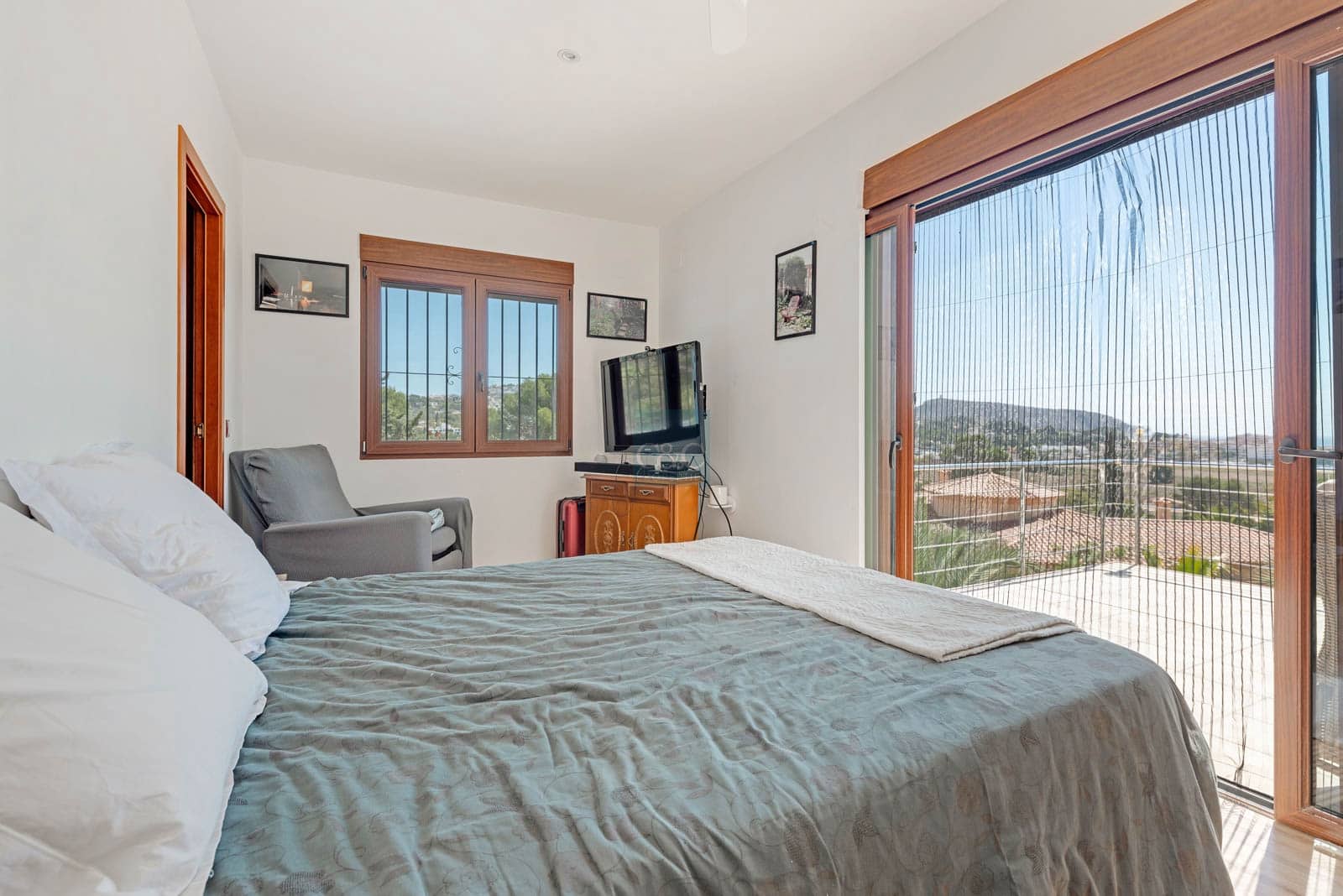 7 bedroom Villa for sale in Moraira with pool garage - € 995,000 (Ref: 7577607)