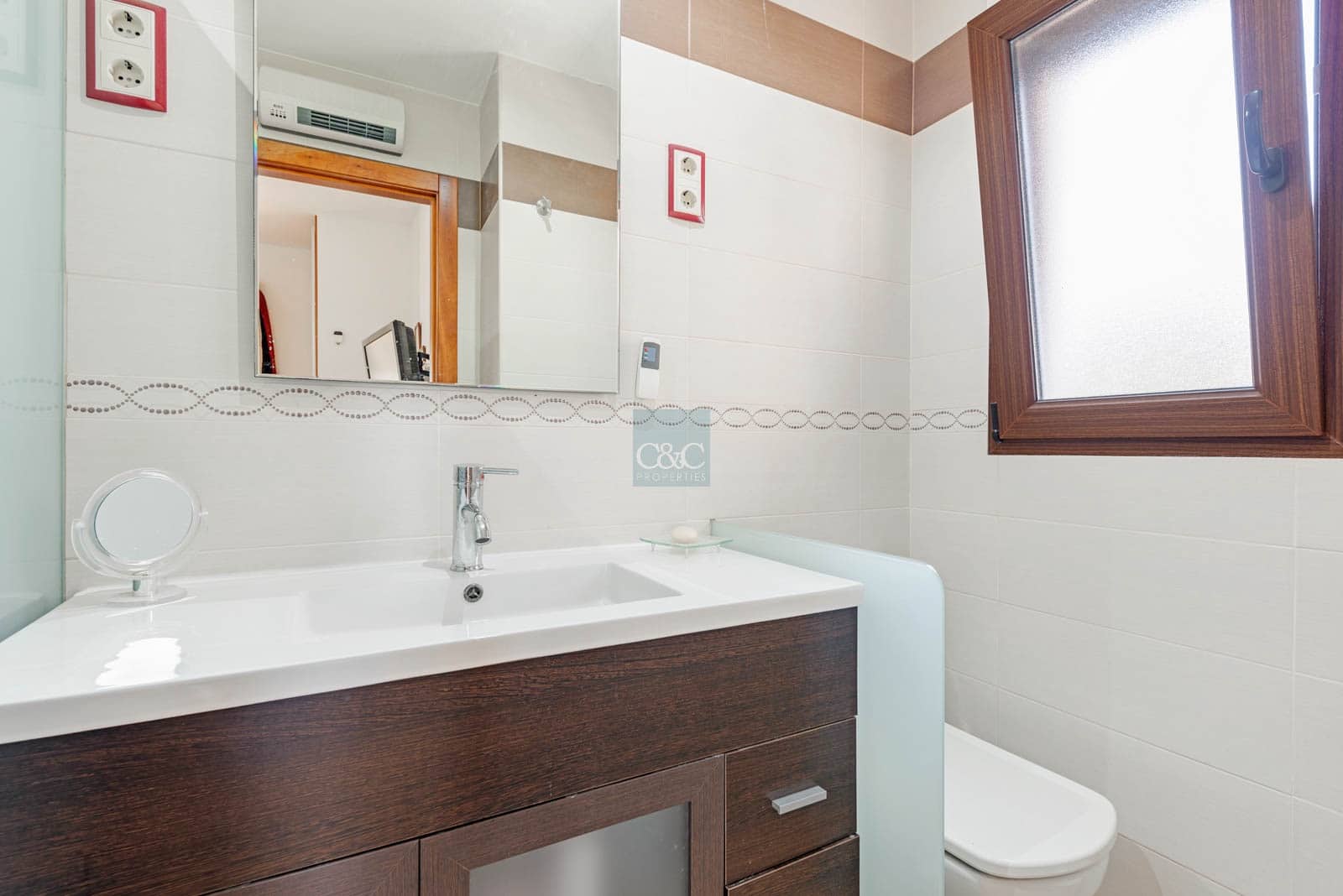 7 bedroom Villa for sale in Moraira with pool garage - € 995,000 (Ref: 7577607)