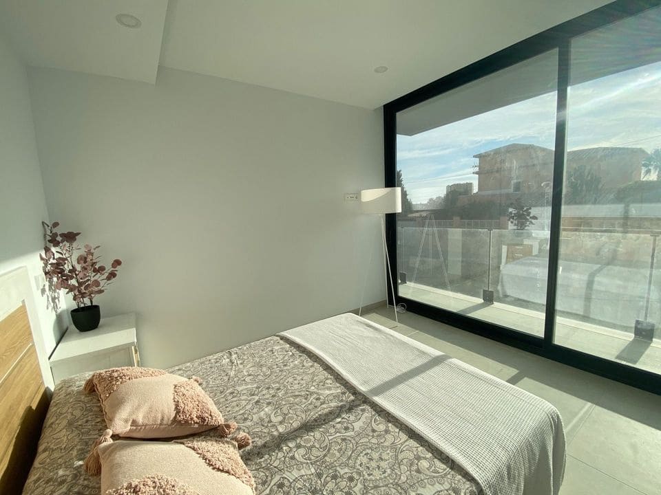 3 soveværelse Byhus til salg i Calpe / Calp med swimmingpool garage - € 435.000 (Ref: 7935968)