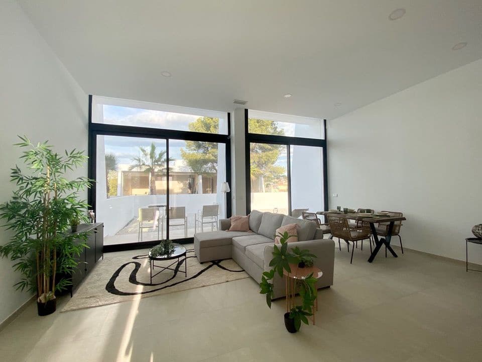 3 soveværelse Byhus til salg i Calpe / Calp med swimmingpool garage - € 435.000 (Ref: 7935968)