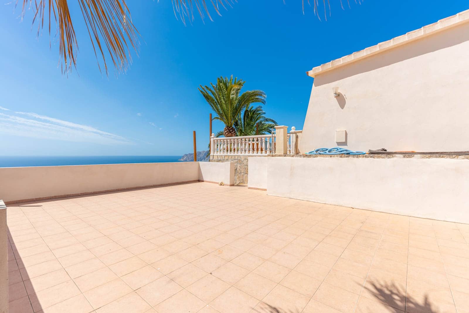 5 sypialnia Willa na sprzedaż w Benissa z basenem garażem - 1 295 000 € (Ref: 8418362)