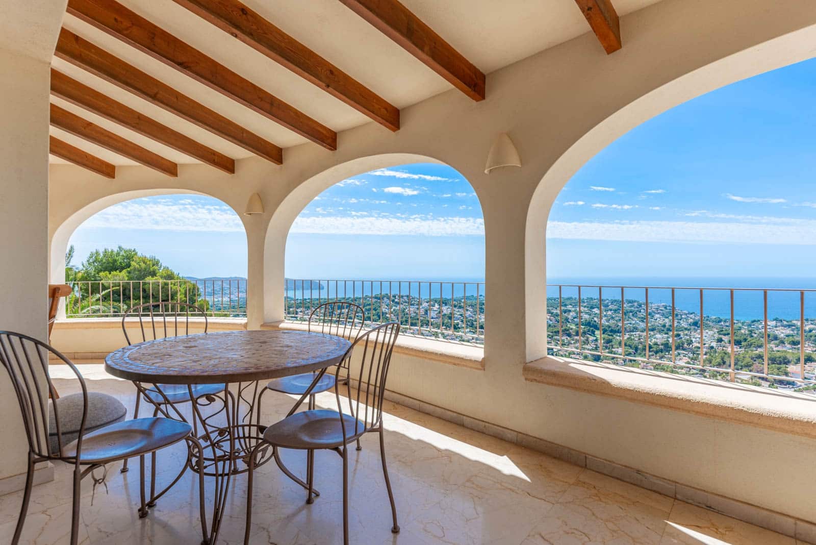 5 sypialnia Willa na sprzedaż w Benissa z basenem garażem - 1 295 000 € (Ref: 8418362)