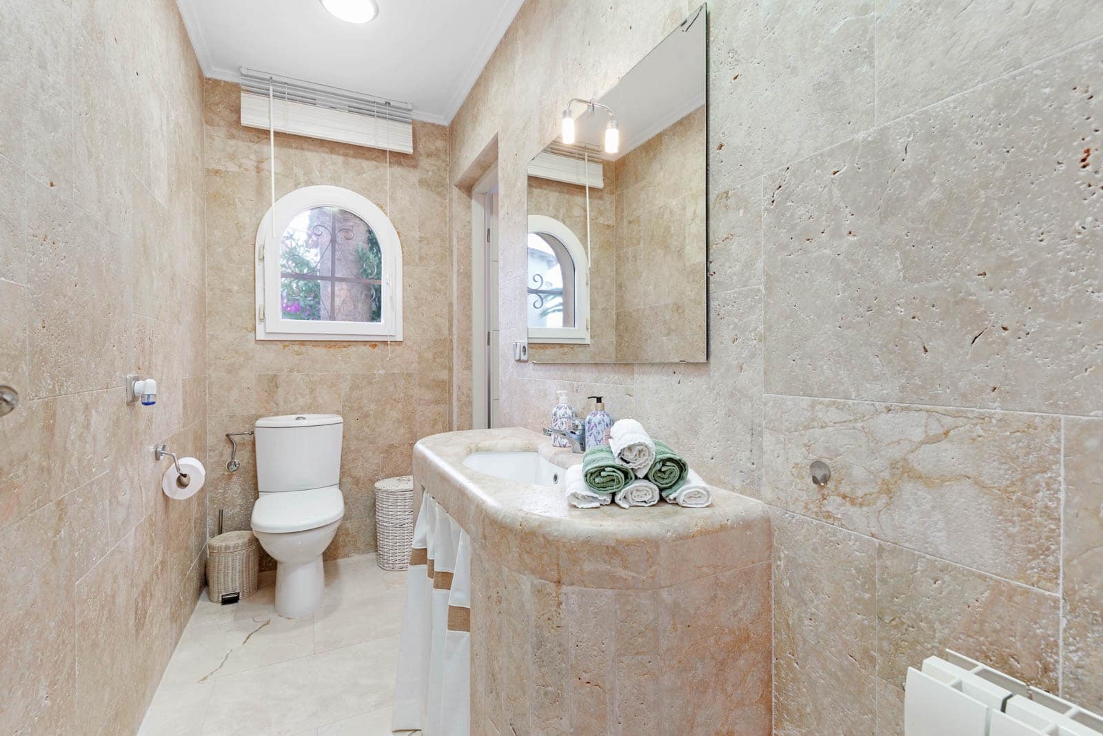 5 sypialnia Willa na sprzedaż w Benissa z basenem garażem - 1 295 000 € (Ref: 8418362)