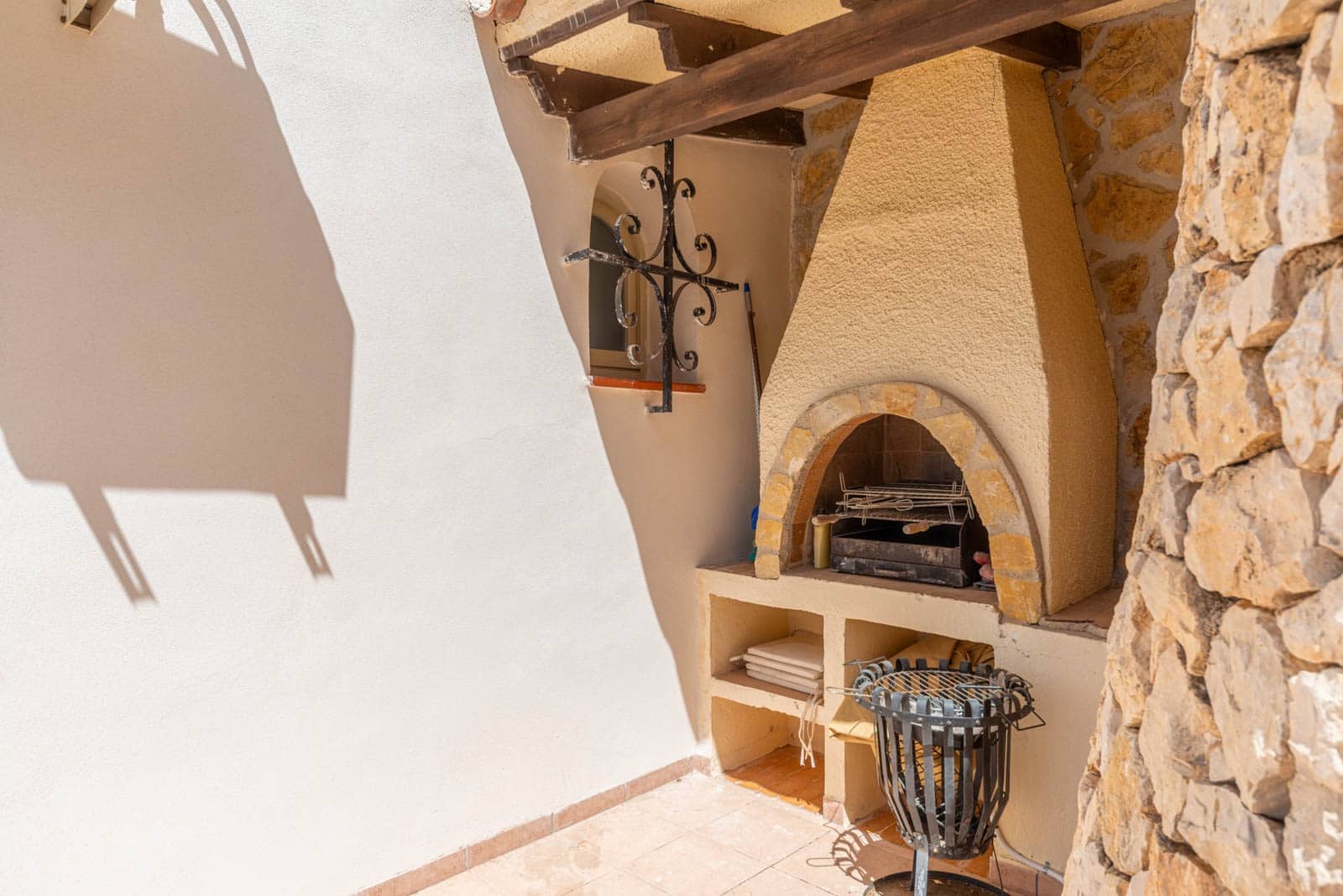 5 sypialnia Willa na sprzedaż w Benissa z basenem garażem - 1 295 000 € (Ref: 8418362)