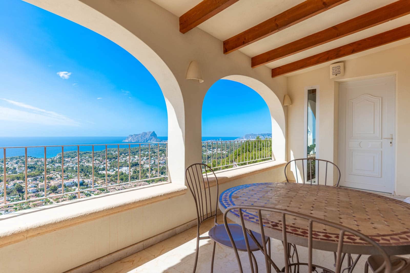 5 sypialnia Willa na sprzedaż w Benissa z basenem garażem - 1 295 000 € (Ref: 8418362)