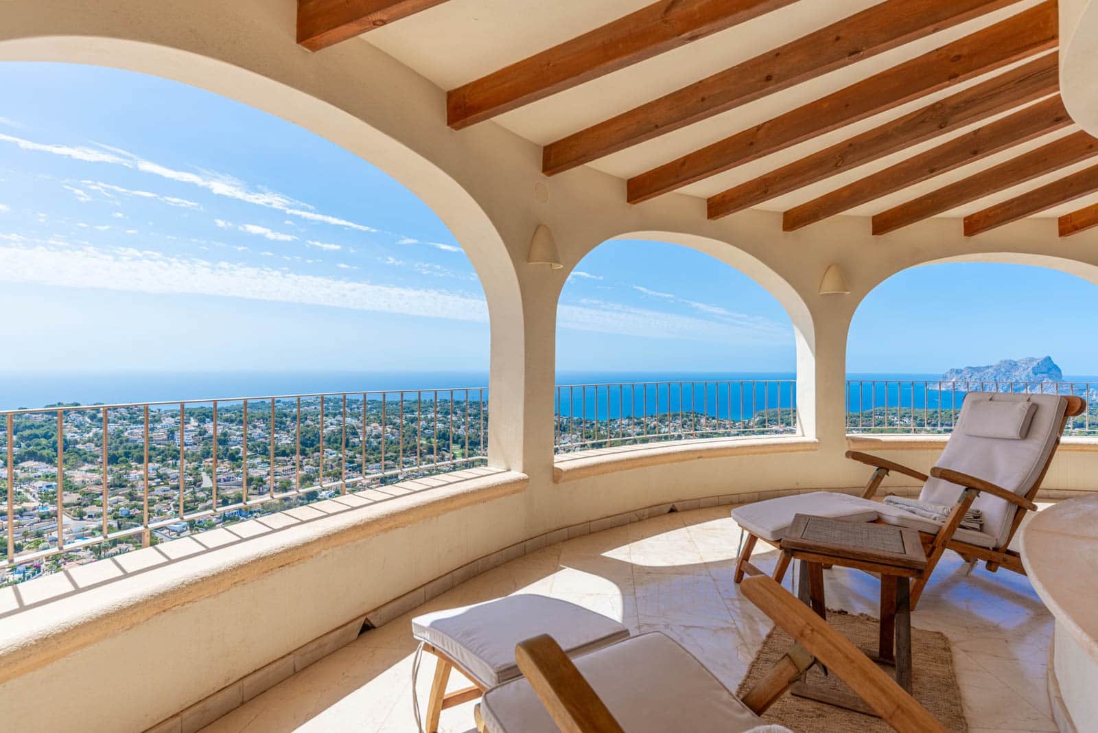 5 sypialnia Willa na sprzedaż w Benissa z basenem garażem - 1 295 000 € (Ref: 8418362)