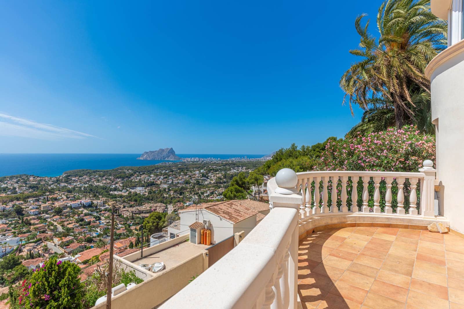 5 sypialnia Willa na sprzedaż w Benissa z basenem garażem - 1 295 000 € (Ref: 8418362)