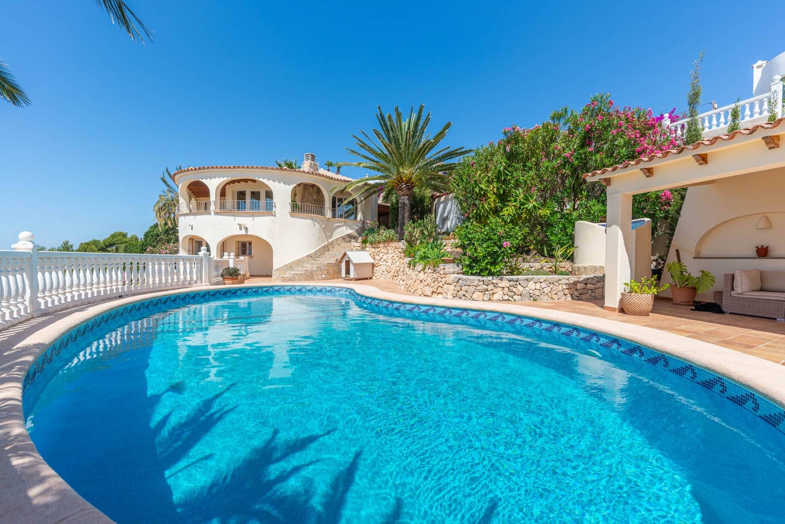 5 sypialnia Willa na sprzedaż w Benissa z basenem garażem - 1 295 000 € (Ref: 8418362)