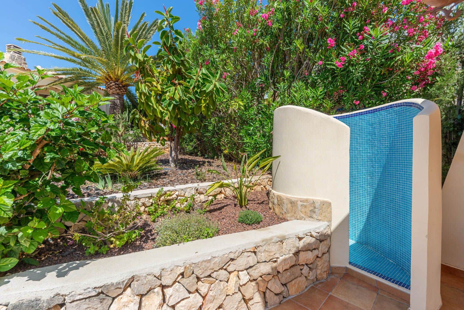 5 sypialnia Willa na sprzedaż w Benissa z basenem garażem - 1 295 000 € (Ref: 8418362)