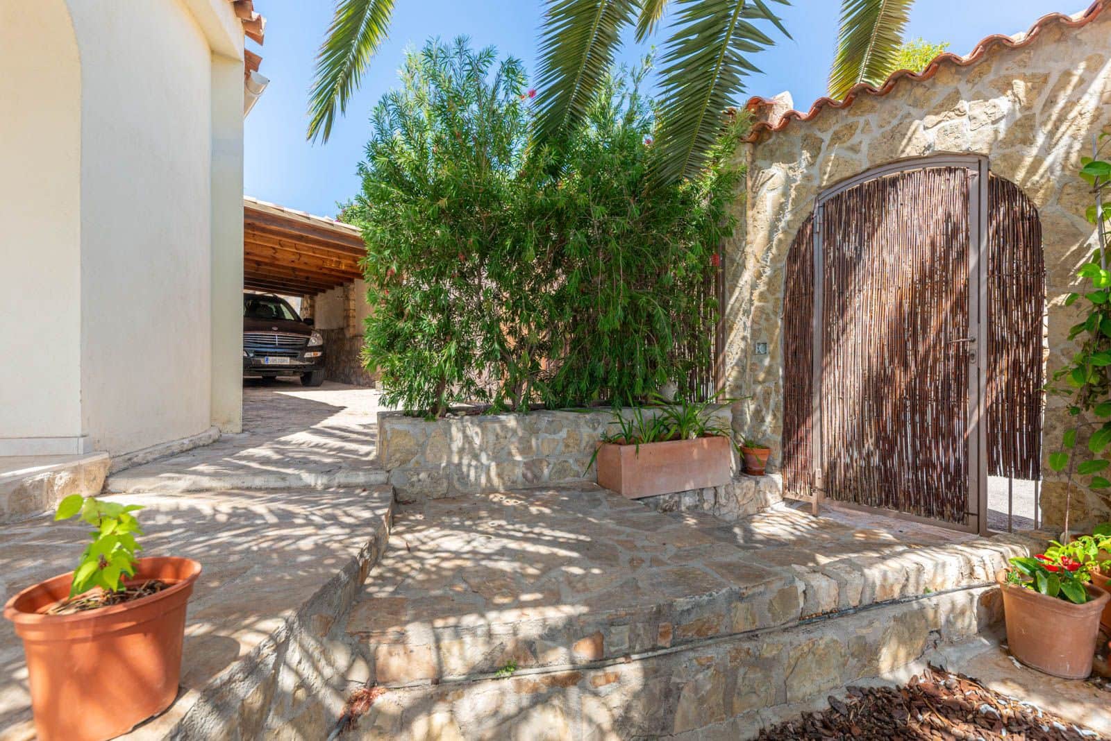 5 sypialnia Willa na sprzedaż w Benissa z basenem garażem - 1 295 000 € (Ref: 8418362)