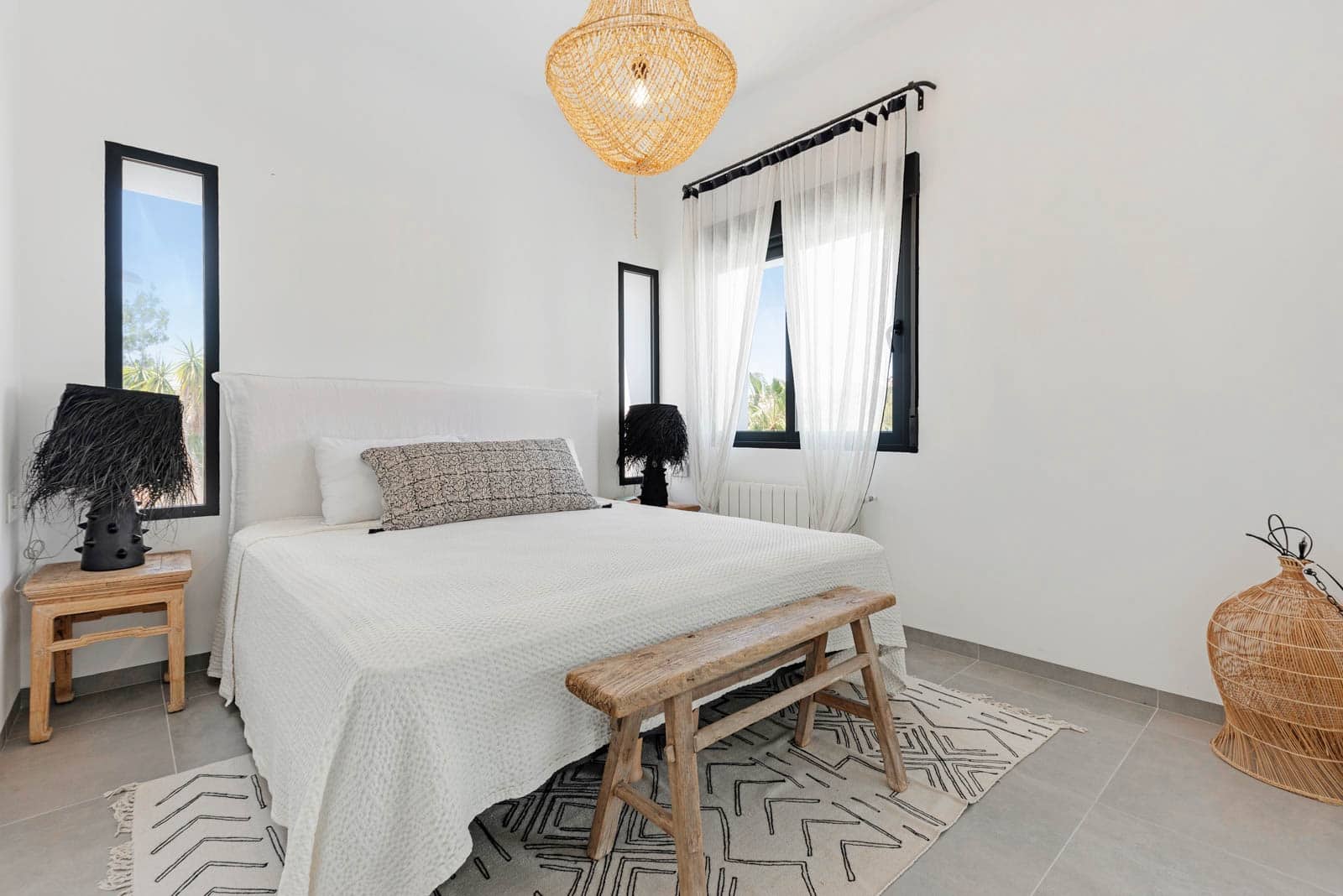 4 bedroom Villa for sale in Moraira with pool garage - € 1,295,000 (Ref: 8418363)