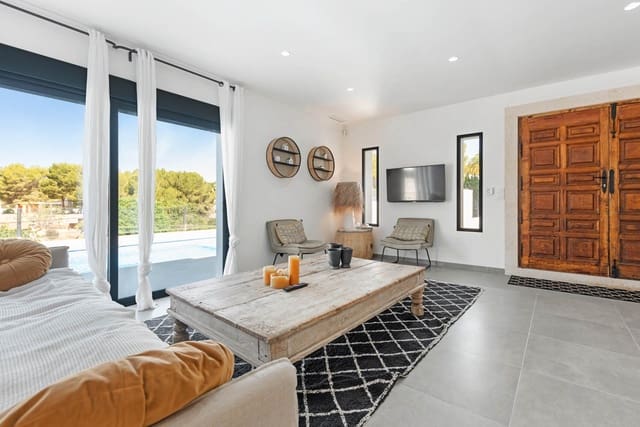 Chalet de 4 habitaciones en Moraira, Teulada-Moraira en venta con piscina garaje - 1.295.000 € (Ref: 8418363)