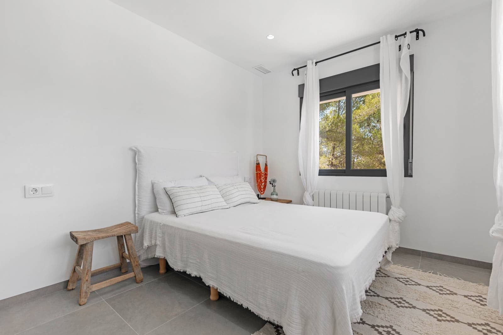 4 bedroom Villa for sale in Moraira with pool garage - € 1,295,000 (Ref: 8418363)