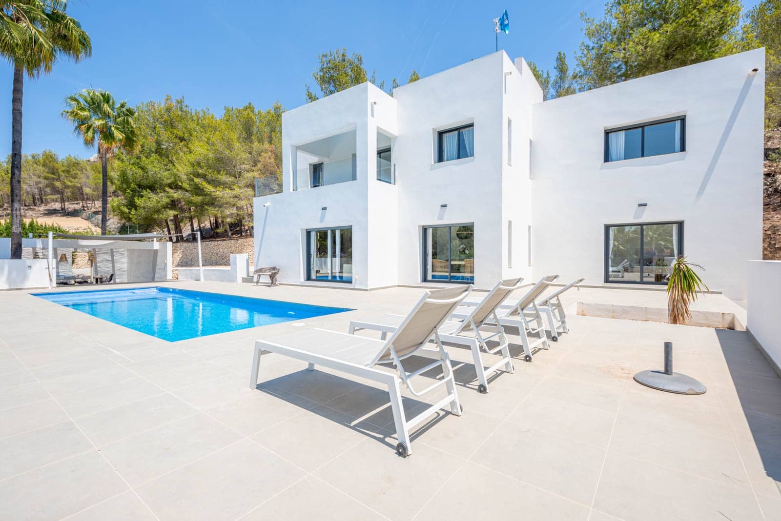 4 bedroom Villa for sale in Moraira with pool garage - € 1,295,000 (Ref: 8418363)
