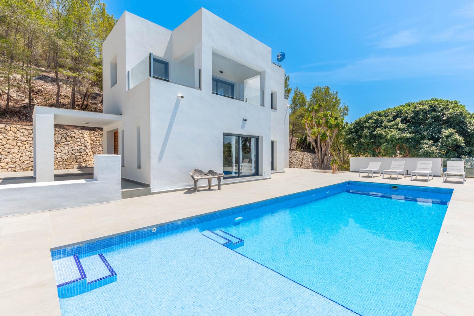 4 bedroom Villa for sale in Moraira with pool garage - € 1,295,000 (Ref: 8418363)
