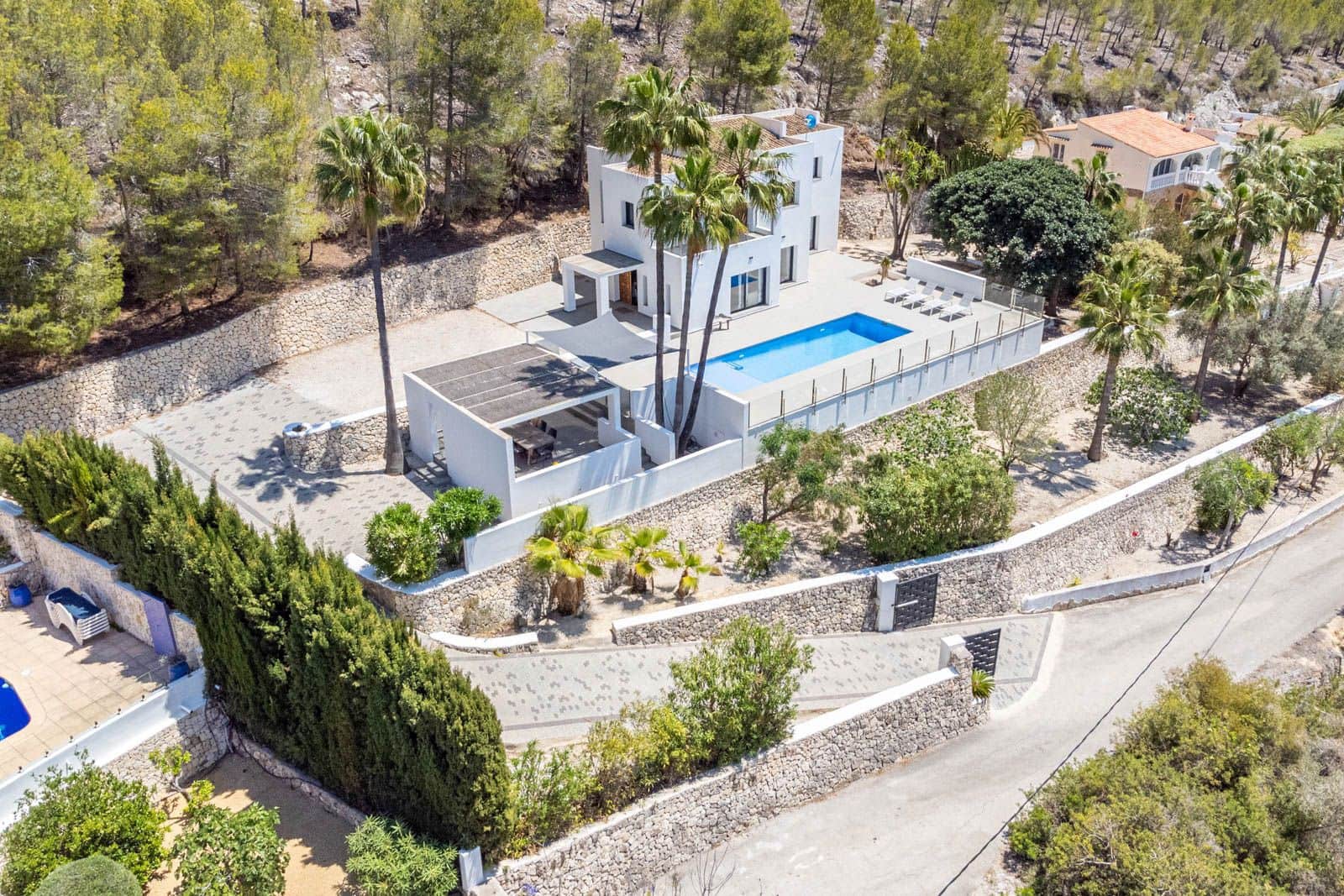 4 bedroom Villa for sale in Moraira with pool garage - € 1,295,000 (Ref: 8418363)