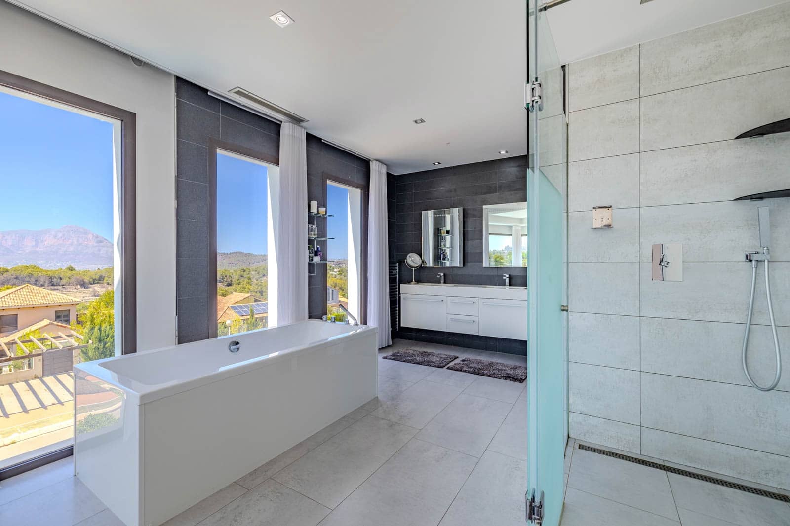 5 bedroom Villa for sale in Javea / Xabia with pool garage - € 2,350,000 (Ref: 8451378)