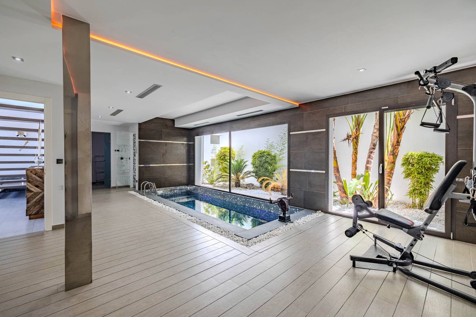 5 bedroom Villa for sale in Javea / Xabia with pool garage - € 2,350,000 (Ref: 8451378)