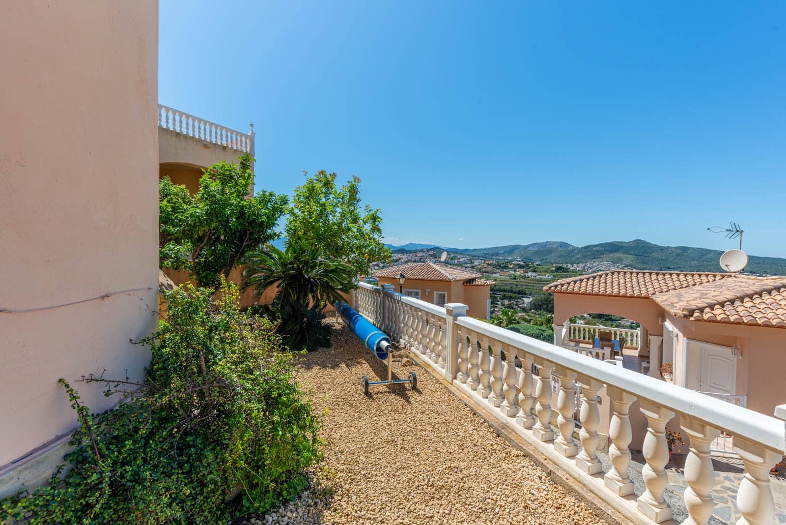 3 bedroom Villa for sale in Benitachell / Benitatxell with pool garage - € 535,000 (Ref: 8952098)