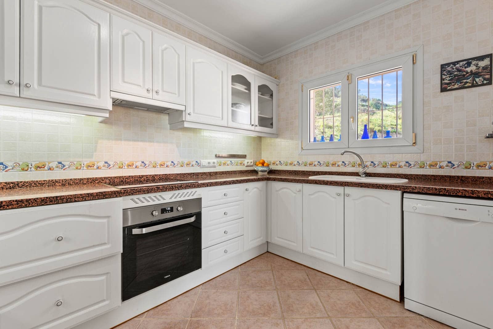 3 bedroom Villa for sale in Benitachell / Benitatxell with pool garage - € 535,000 (Ref: 8952098)