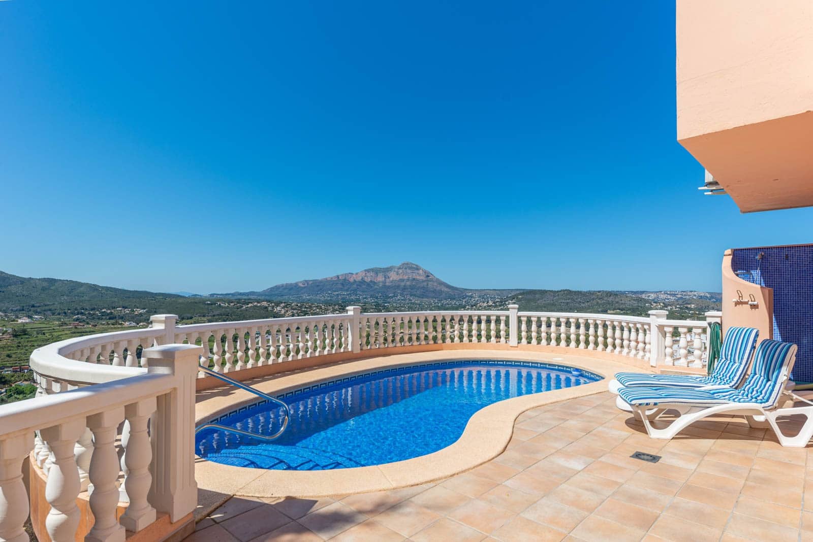 3 bedroom Villa for sale in Benitachell / Benitatxell with pool garage - € 535,000 (Ref: 8952098)