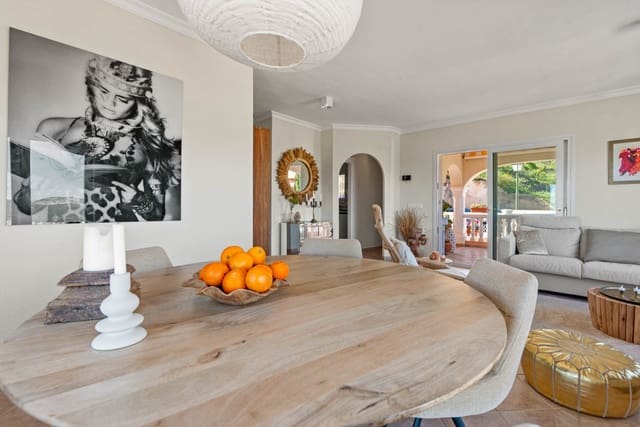 3 soverom Villa til salgs i Benitachell / Benitatxell med svømmebasseng garasje - € 535 000 (Ref: 8952098)