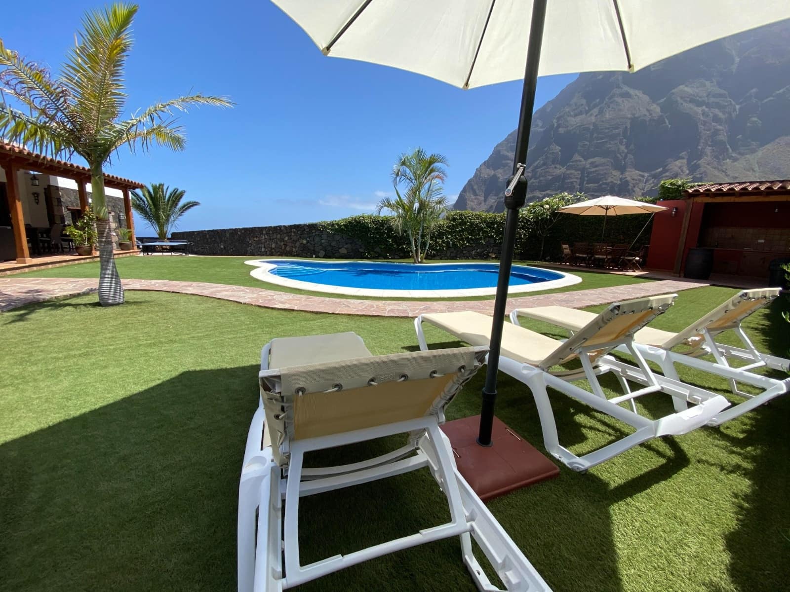 4 bedroom Villa for sale in Frontera with pool - € 850,000 (Ref: 10004675)