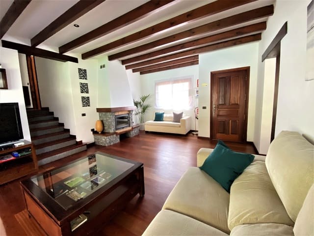 4 bedroom Villa for sale in Frontera with pool - € 850,000 (Ref: 10004675)
