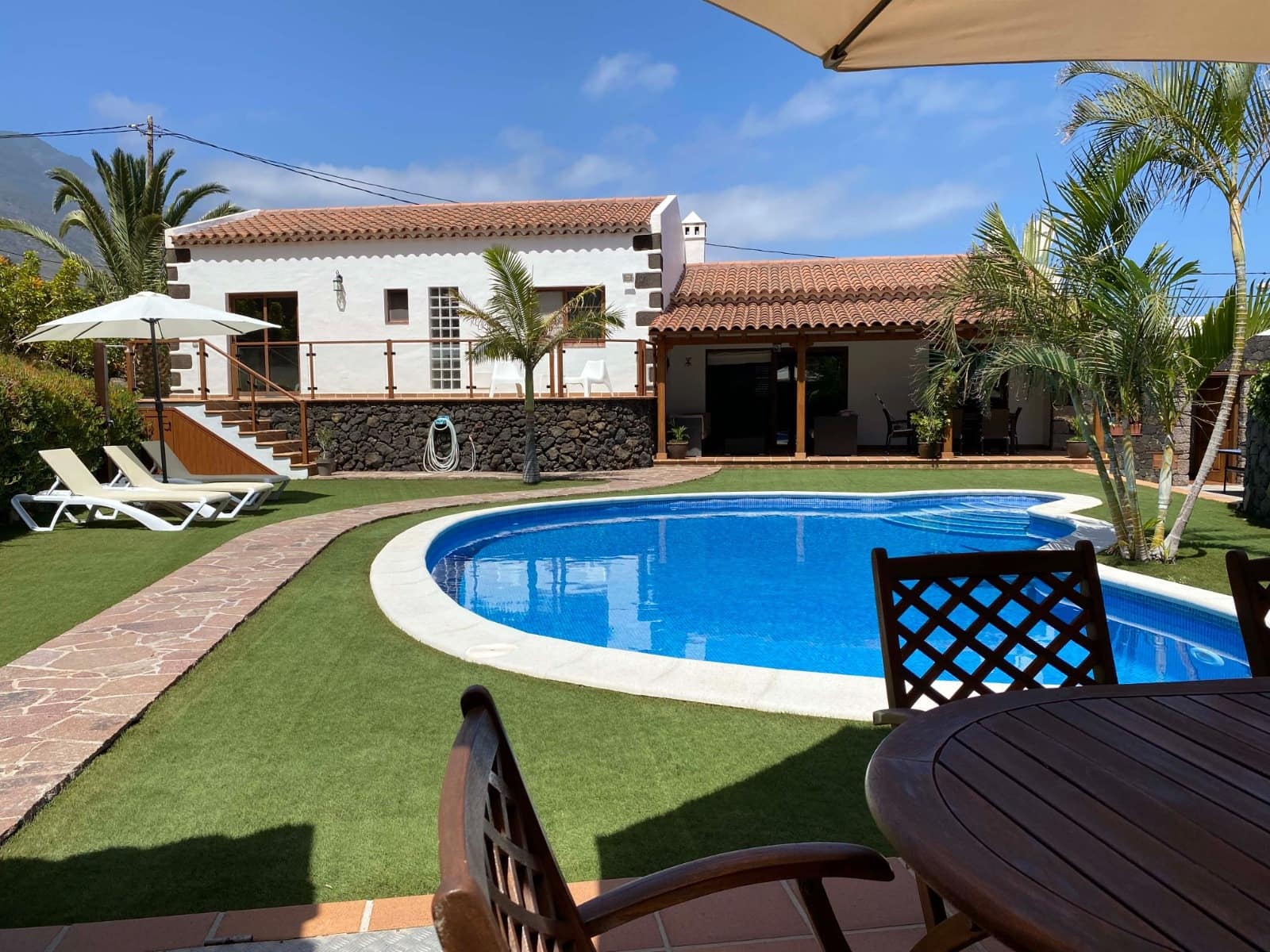 4 bedroom Villa for sale in Frontera with pool - € 850,000 (Ref: 10004675)