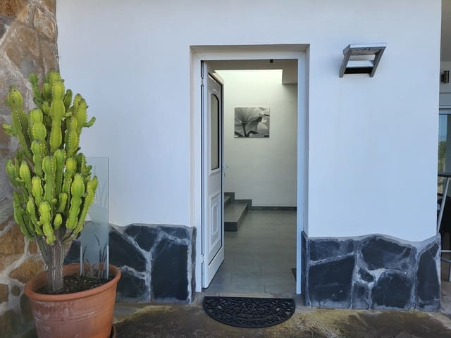 3 slaapkamer Villa te koop in Los Realejos - € 850.000 (Ref: 10048011)
