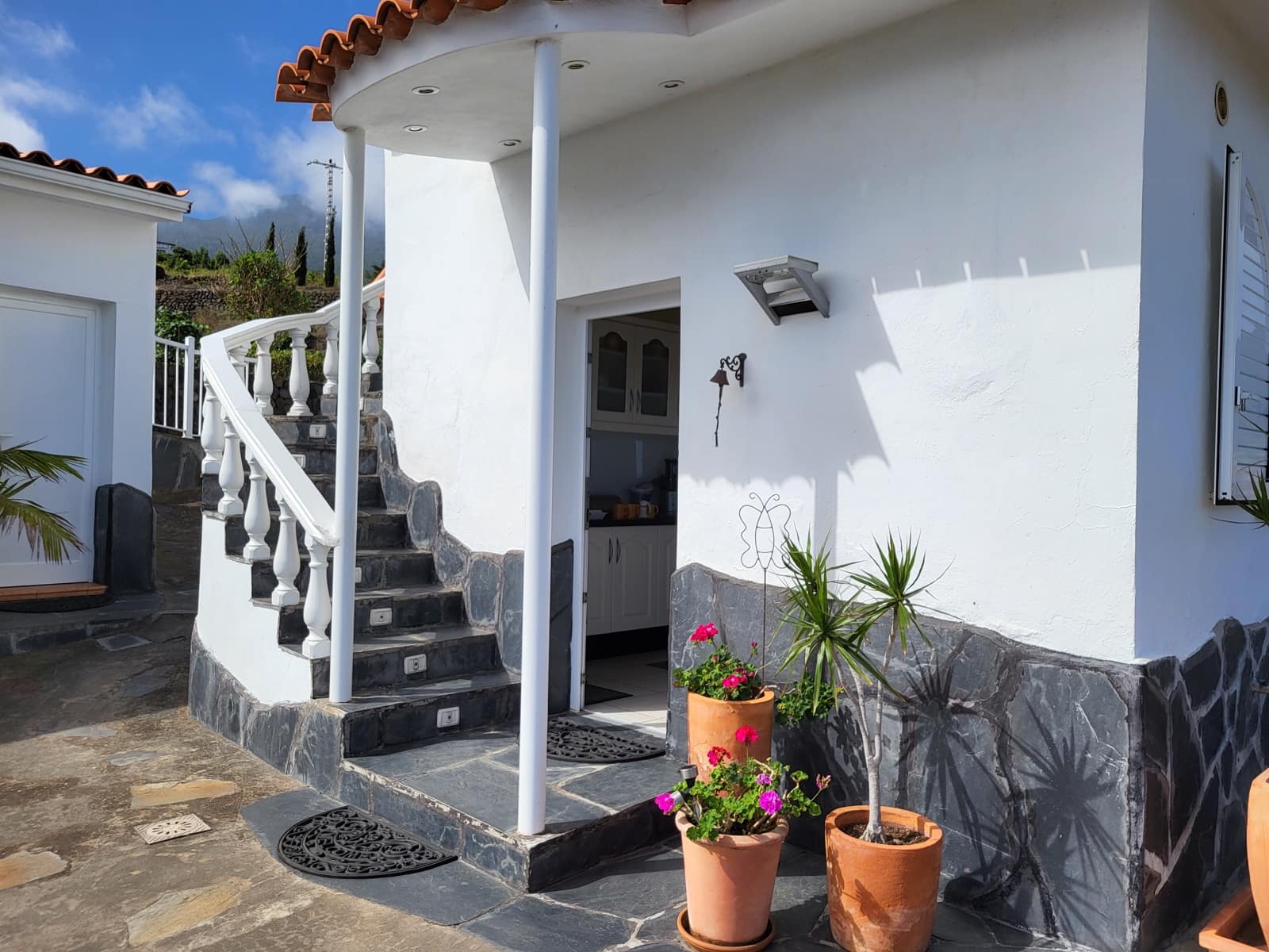 3 slaapkamer Villa te koop in Los Realejos - € 850.000 (Ref: 10048011)