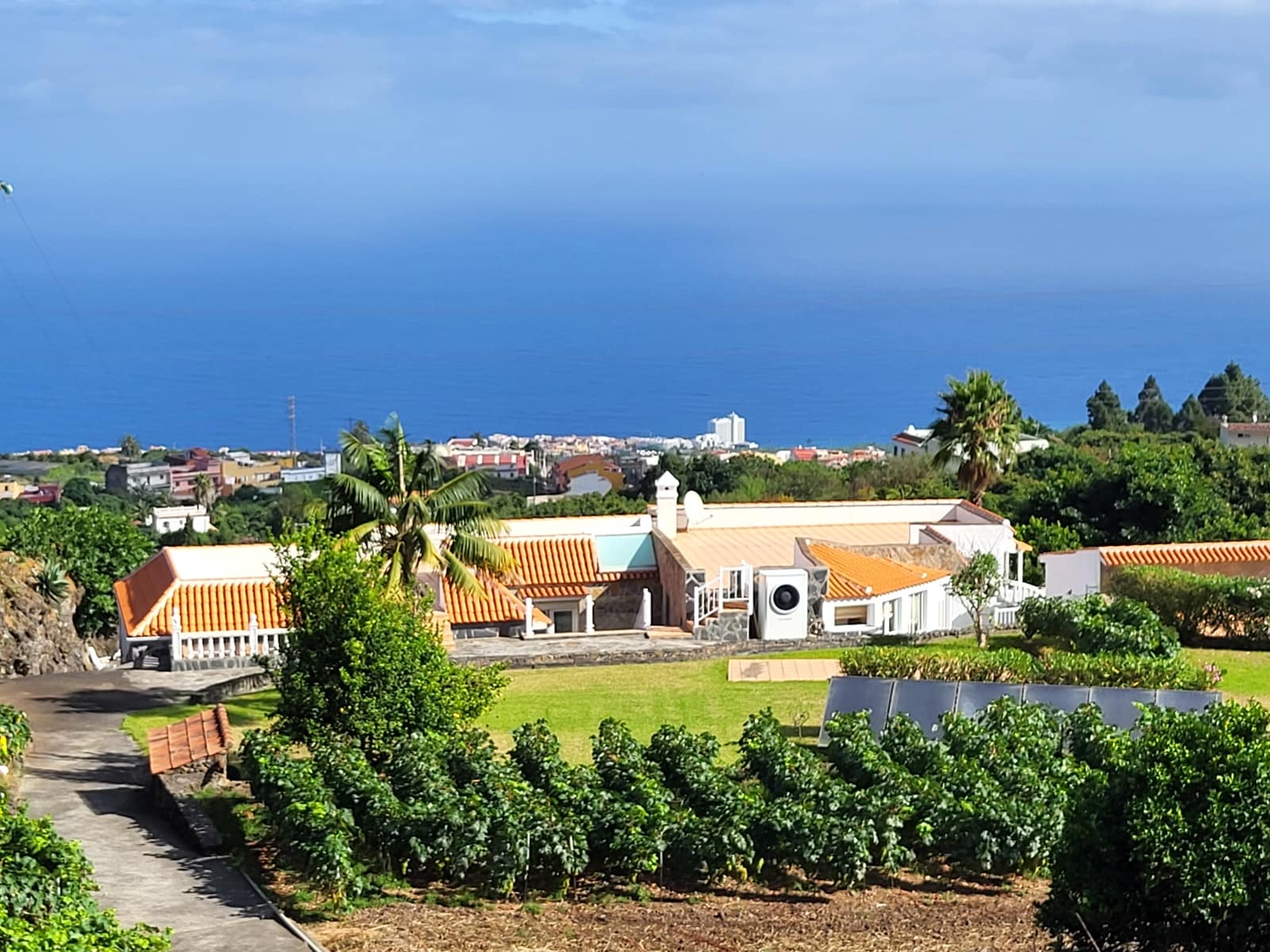 3 slaapkamer Villa te koop in Los Realejos - € 850.000 (Ref: 10048011)
