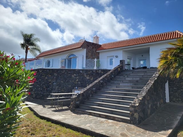 3 slaapkamer Villa te koop in Los Realejos - € 850.000 (Ref: 10048011)